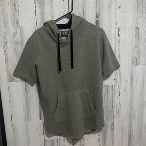 Short sleeve basketball hoodie